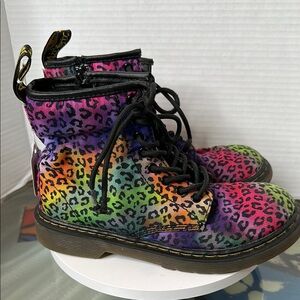 Dr. Martens Kids Rainbow Leopard Boots